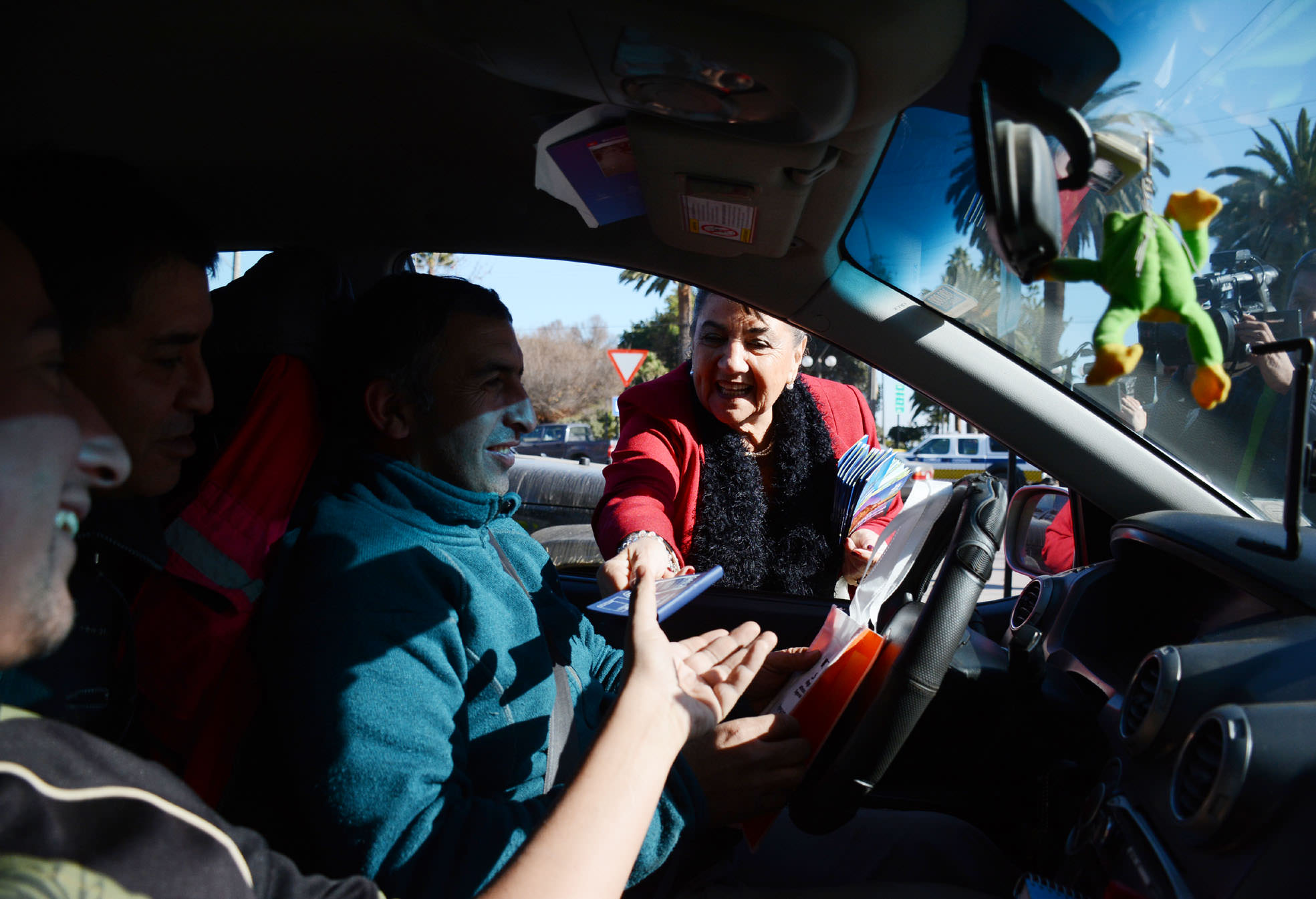 Autoridades de Viña del Mar orientan a hinchas con información turística y de utilidad pública