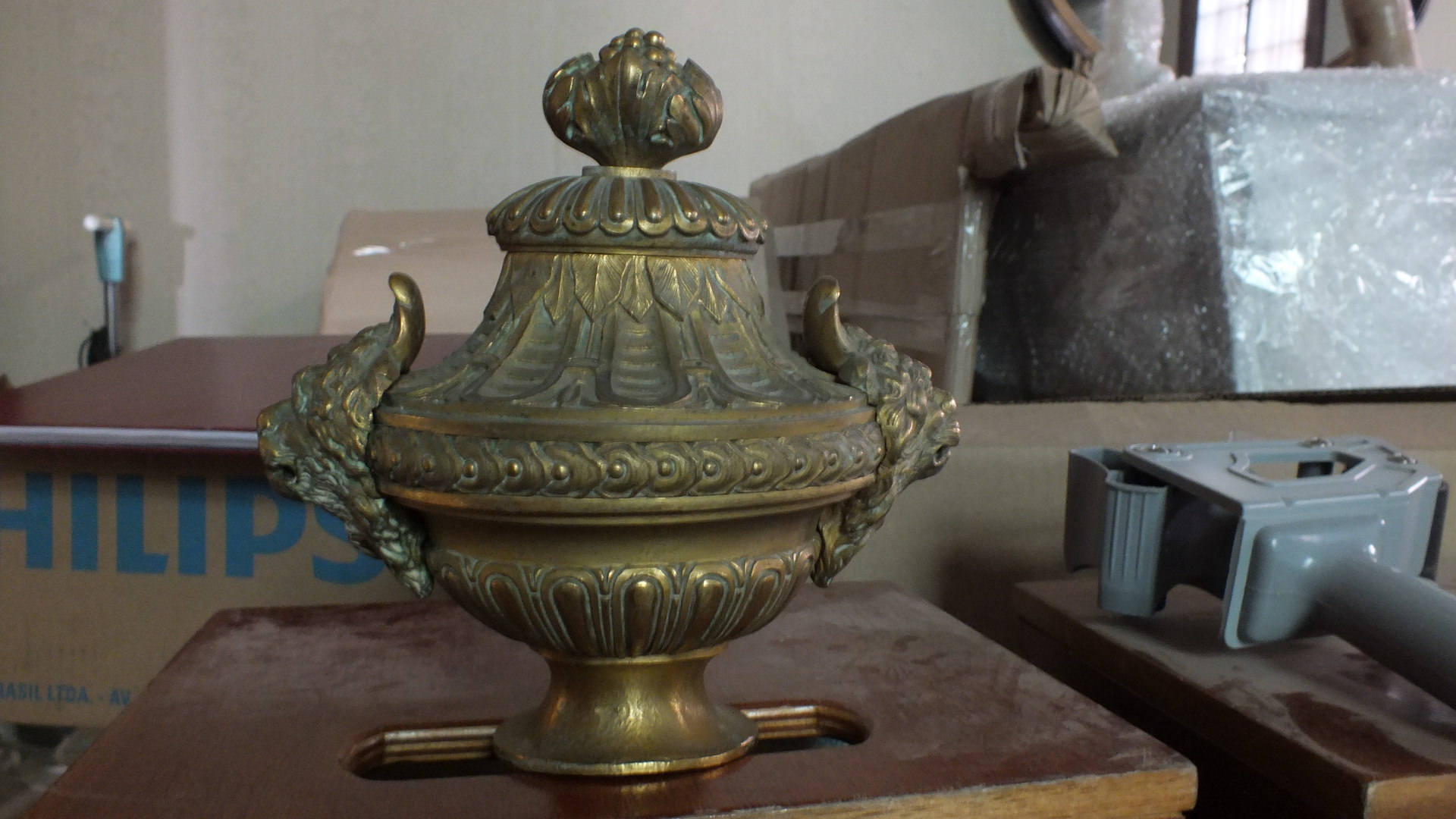 Municipio de Viña del Mar adjudicó licitación para restaurar objetos de arte de metal del Palacio Rioja