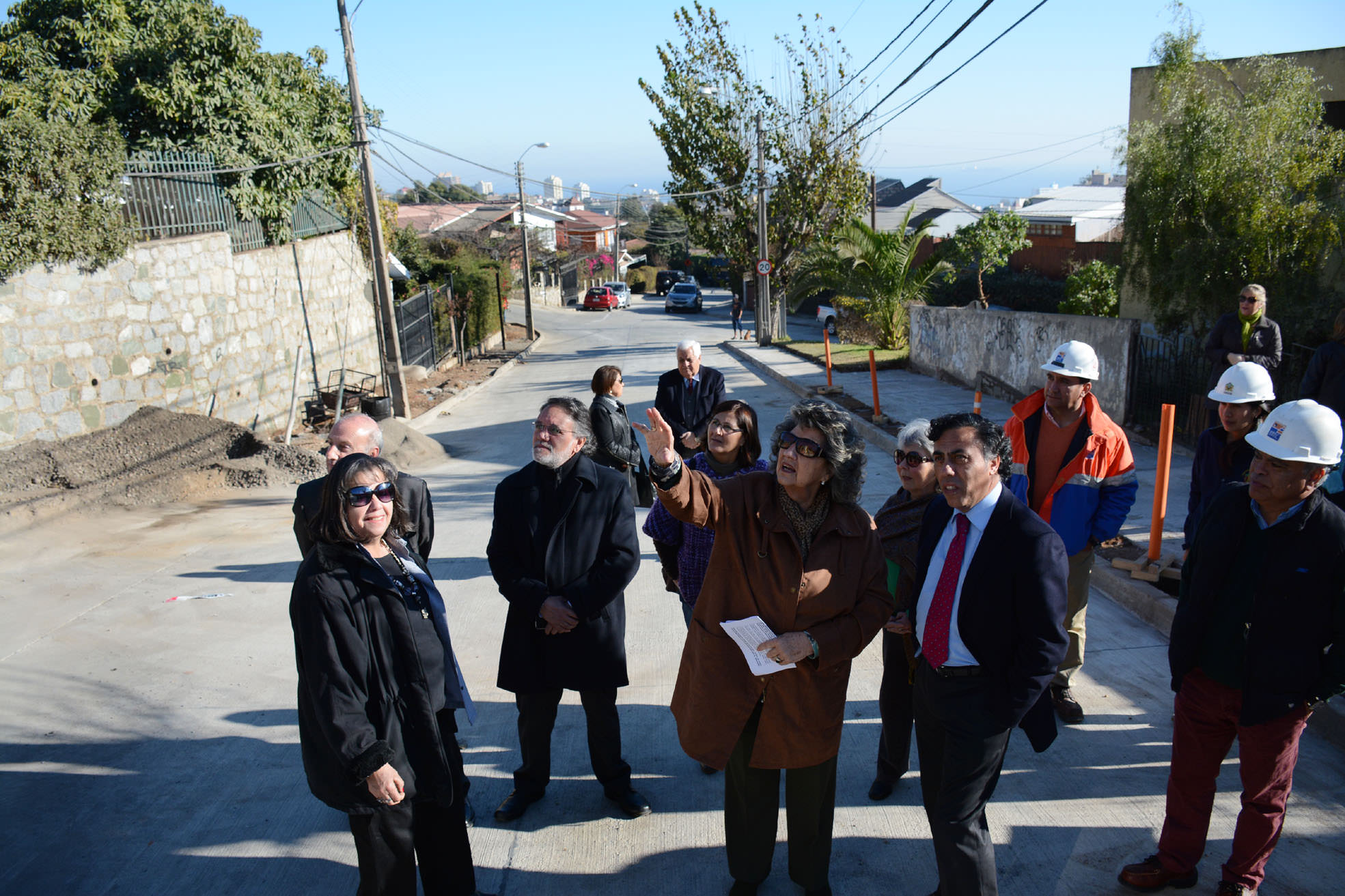 Reposición de vía estructurante de Viña del Mar fue inspeccionada por alcaldesa Virginia Reginato