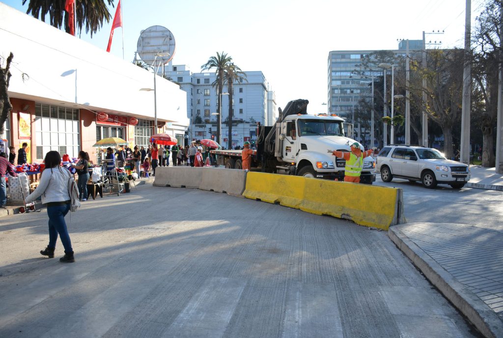 Imagen principal: Municipio de Viña del Mar habilita este domingo calle Valparaíso Oriente y doble sentido de calle Quillota