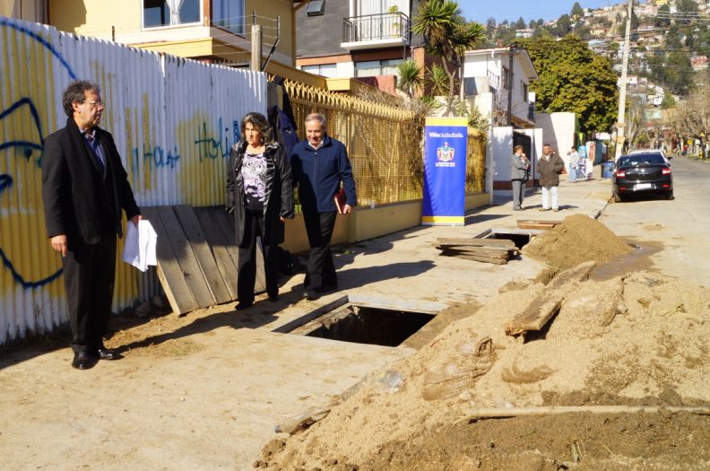 Municipalidad de Viña del Mar refuerza limpieza de cauces para permitir normal escurrimiento del agua