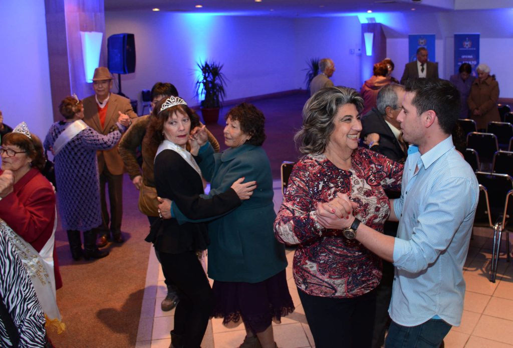 Imagen principal: Veinte candidatas a Reina del Adulto Mayor de Viña del Mar 2015 fueron presentadas por alcaldesa Virginia Reginato