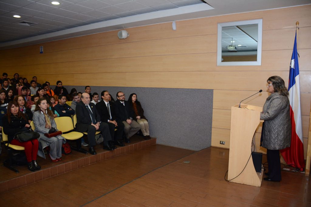 Imagen principal: Jóvenes viñamarinos podrán prepararse gratuitamente para rendir la PSU con preuniversitario social de la Municipalidad de Viña del Mar