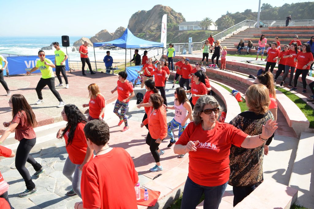 Imagen principal: Con caminata y zumbatón, alcaldesa Virginia Reginato clausuró el mes del corazón en Viña del Mar