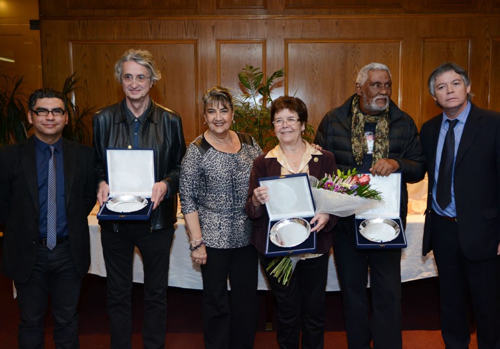 Imagen principal: Destacados cineastas latinoamericanos fueron homenajeados por alcaldesa Virginia Reginato en el marco del FIC Viña 2015