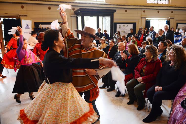 En Viña del Mar se realizó Misa a la chilena encabezada por alcaldesa Virginia Reginato, con emotiva ofrenda folclórica