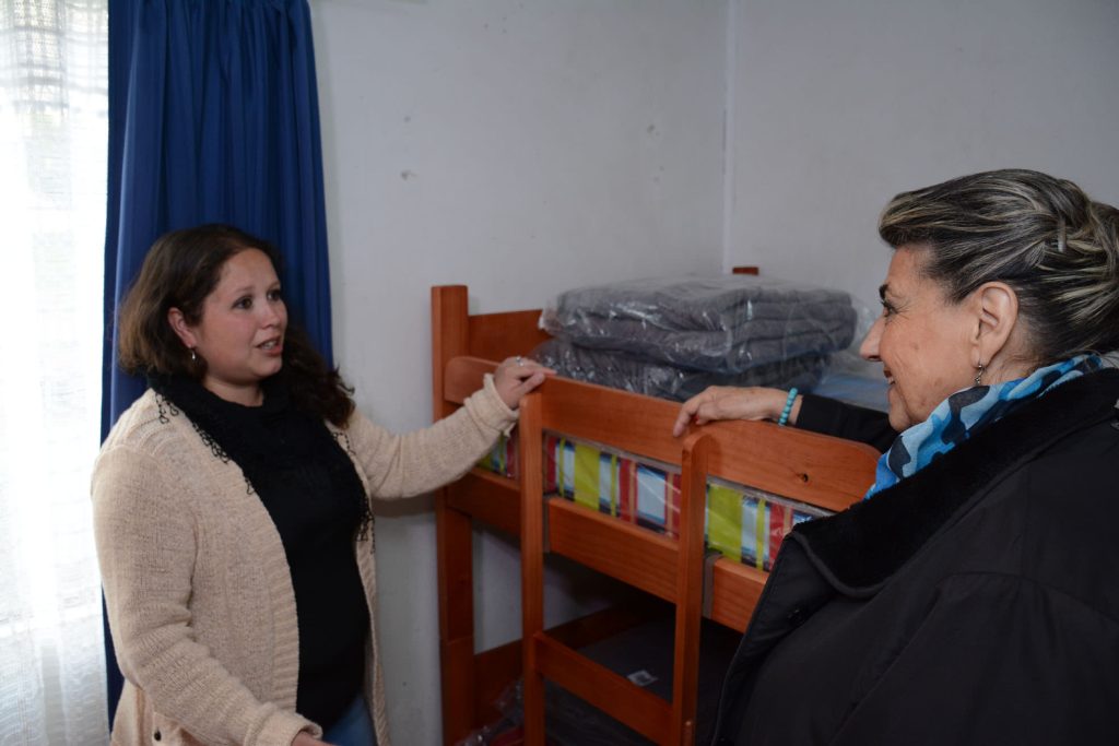 Imagen principal: Municipio de Viña del Mar entregó importante ayuda social a familias vulnerables de la comuna