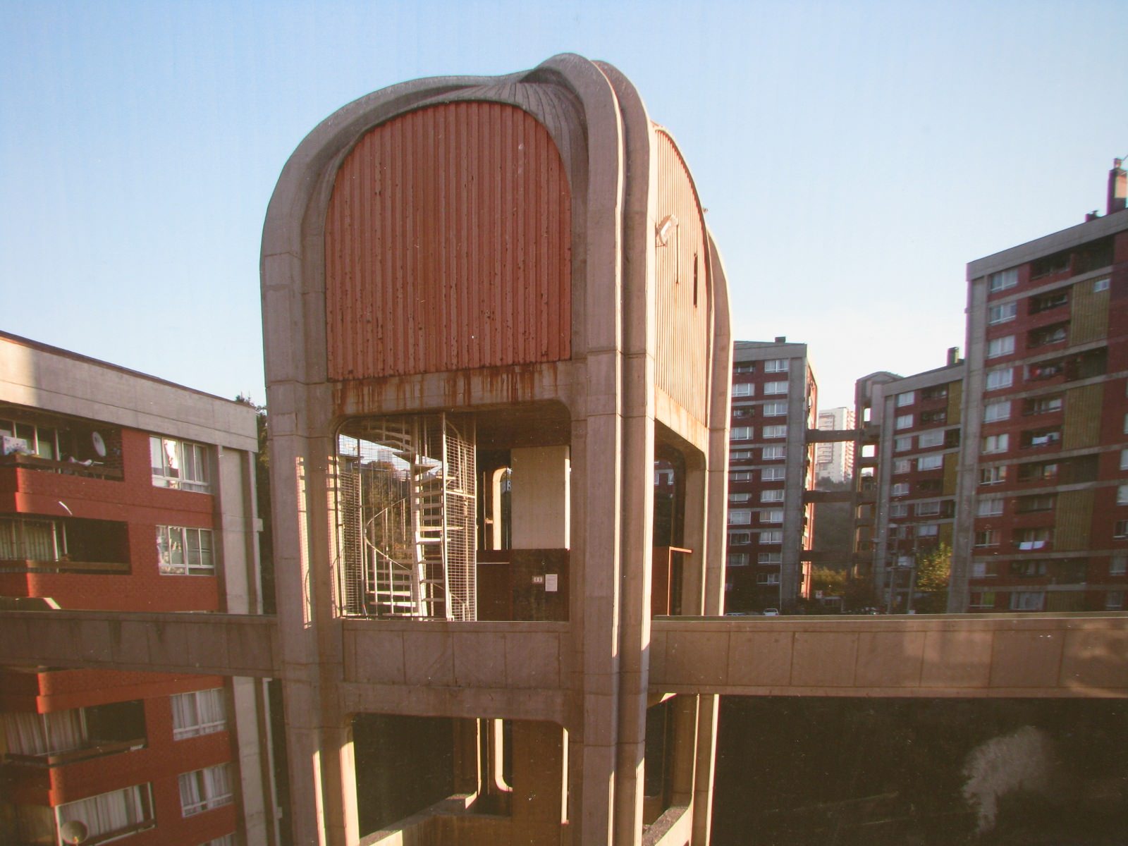 Municipalidad de Viña del Mar invita a muestra fotográfica sobre conjunto habitacional las Siete Hermanas