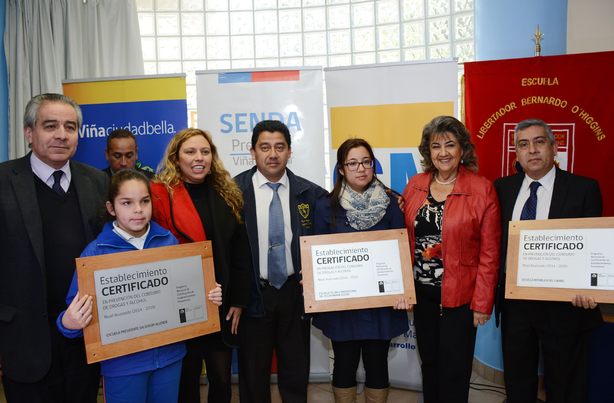 Establecimientos educacionales viñamarinos reciben certificación del Senda y municipio de Viña del Mar en programa de prevención