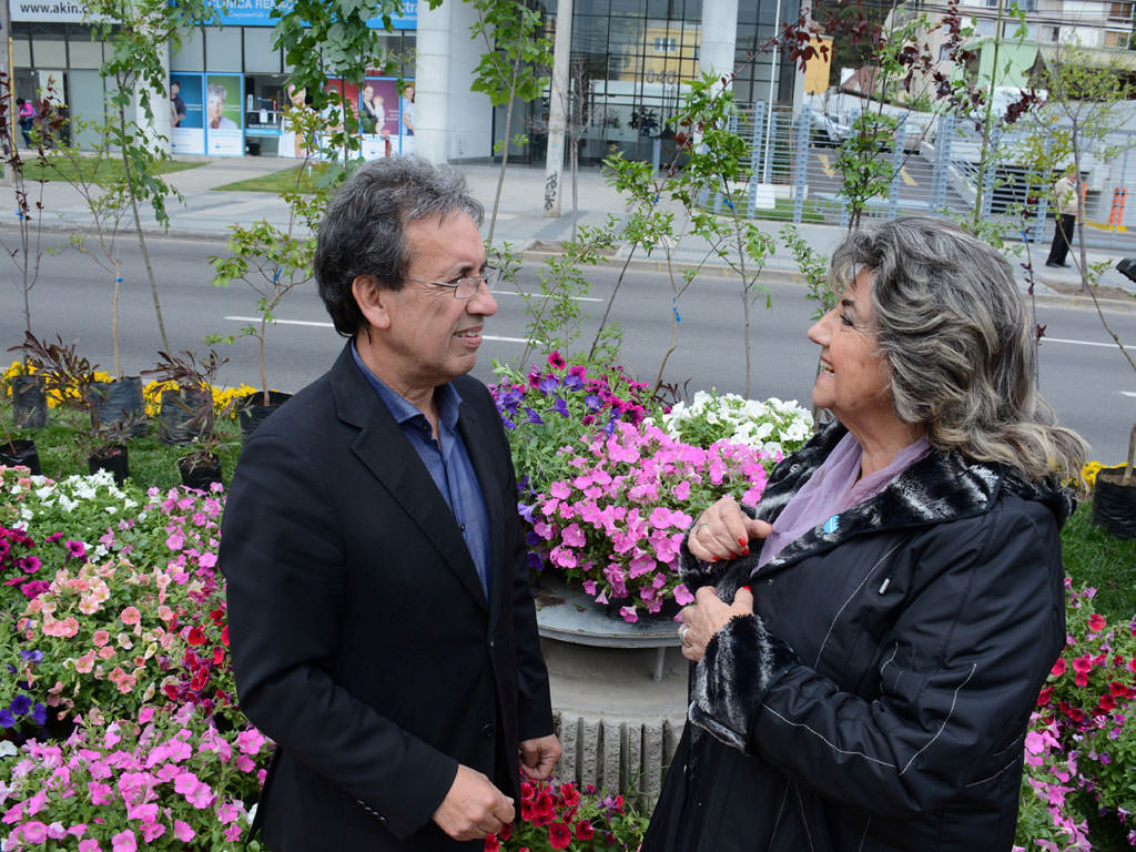 Alcaldesa Virginia Reginato, recambio floral