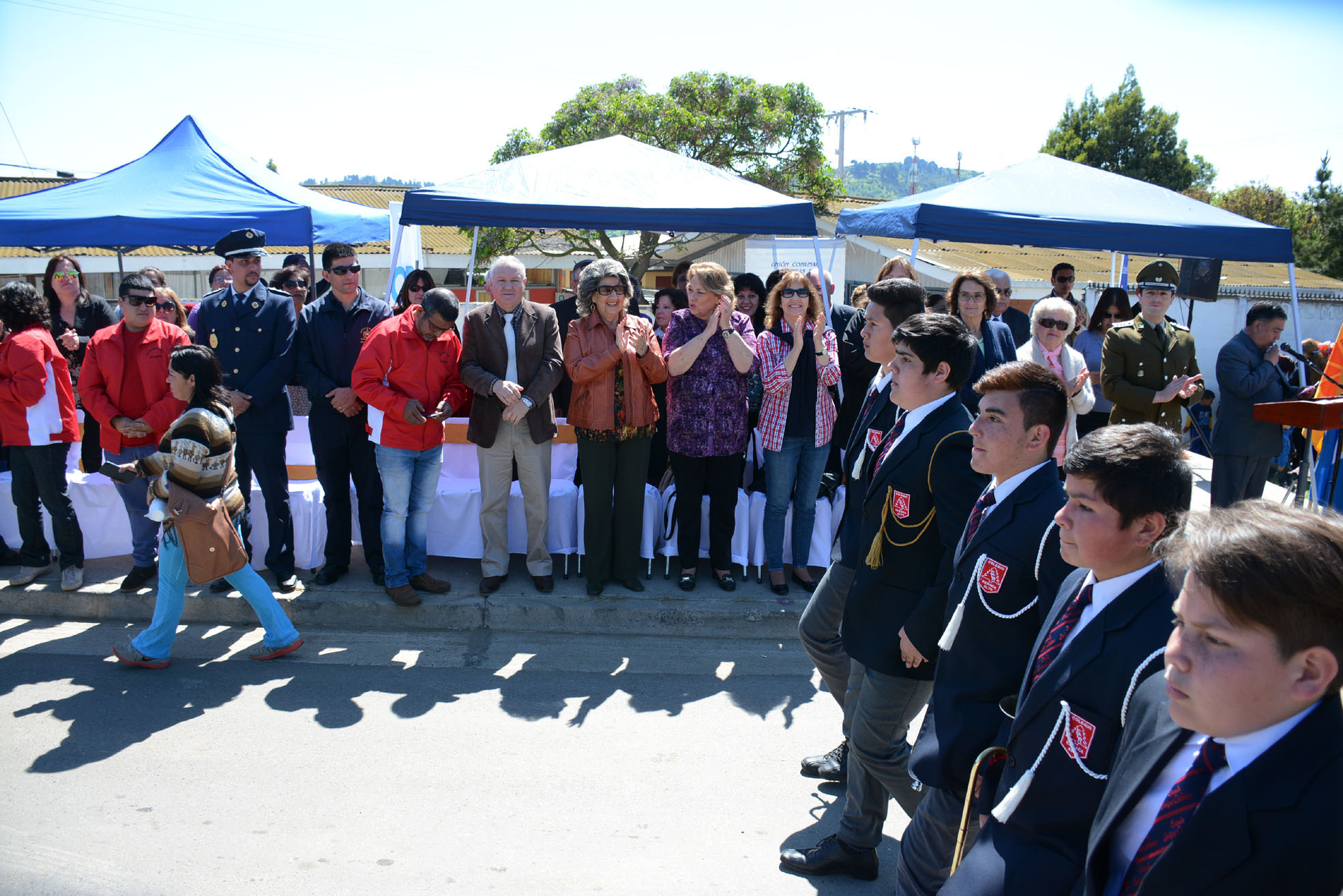 Escolares de Reñaca Alto realizaron tradicional desfile por nuevo aniversario del sector