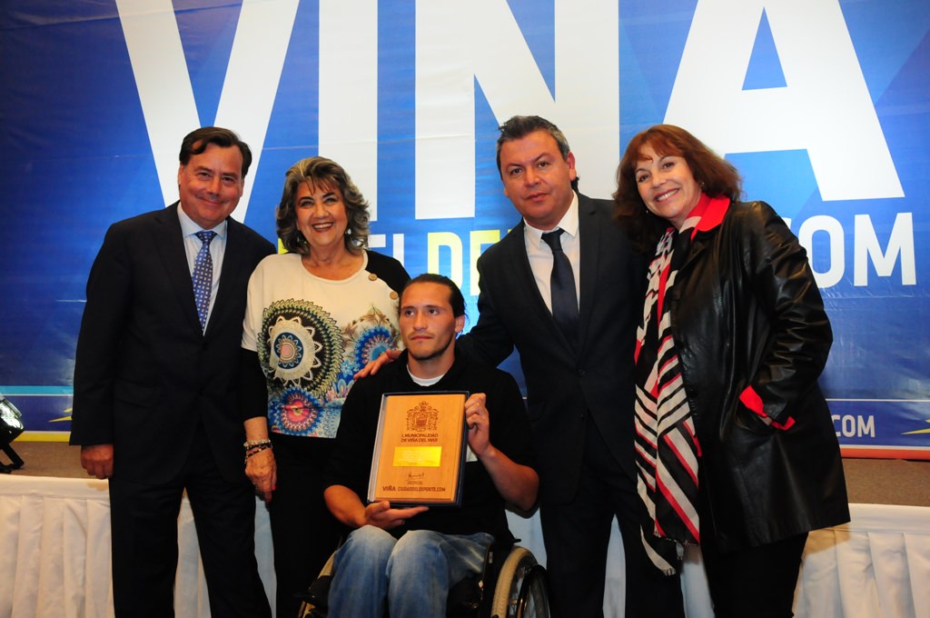 42 deportistas de diversas disciplinas fueron galardonados por  Municipalidad de Viña del Mar