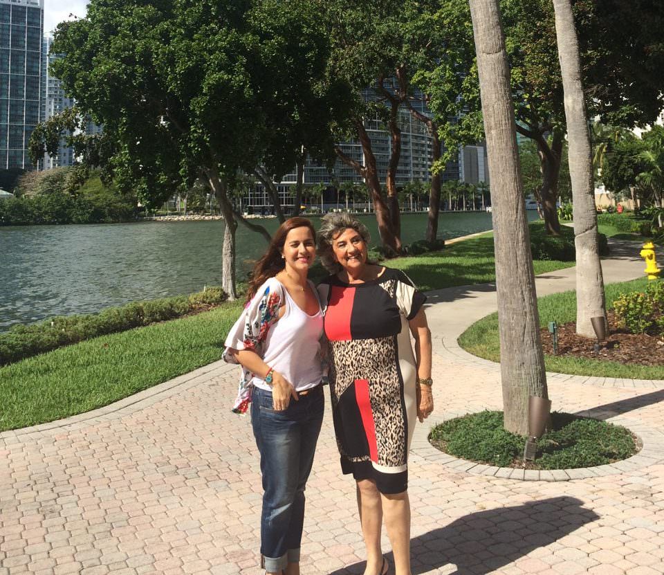 Humorista nacional Natalia Valdebenito fue confirmada por alcaldesa Virginia Reginato para Viña 2016