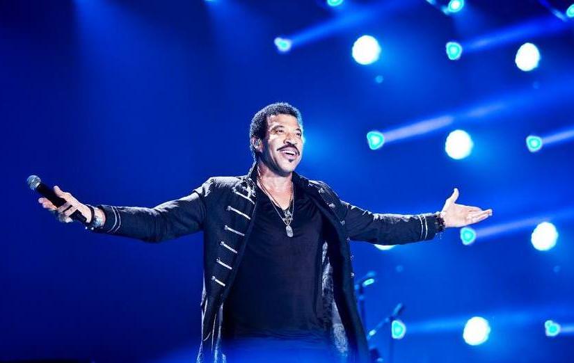 Otra leyenda llega al Festival de los festivales, alcaldesa Virginia Reginato confirmó a Lionel Richie