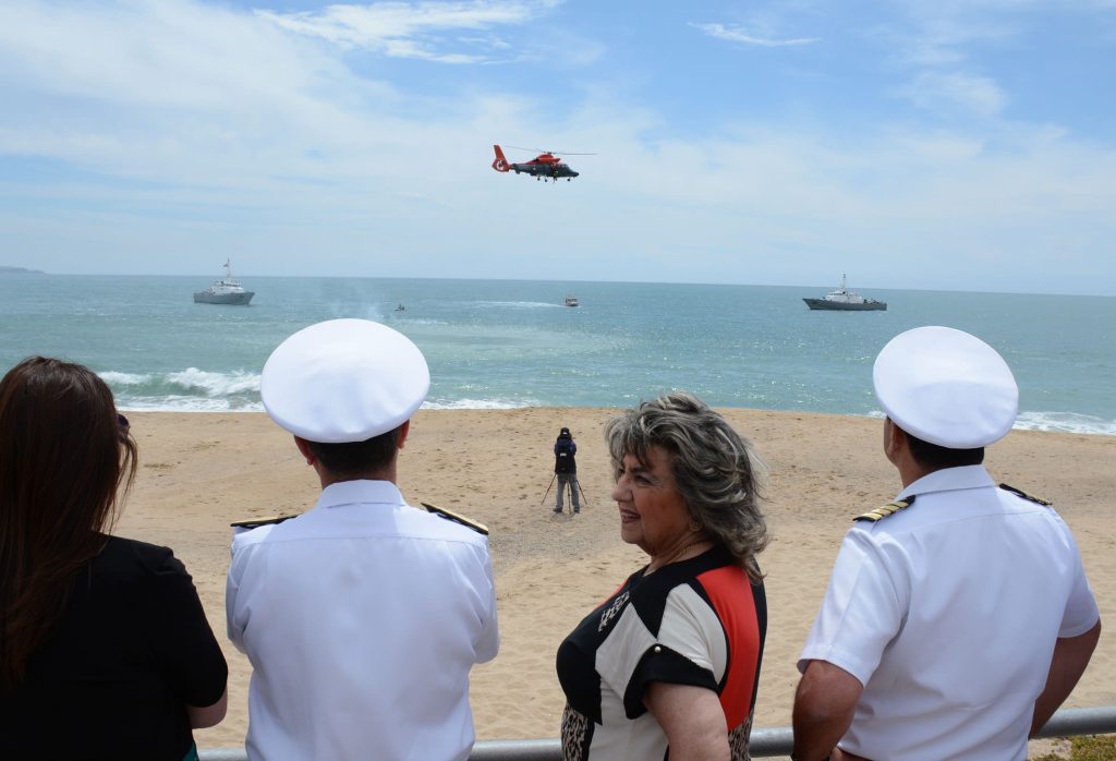 Imagen principal: Con llamado al autocuidado se inauguró en Viña del Mar la  temporada de Playas 2015-2016