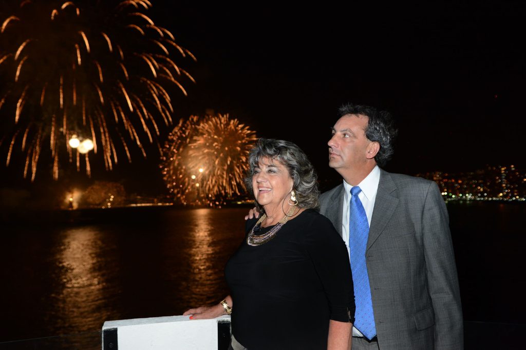 Imagen principal: Muchas felicidades para el 2016 deseó alcaldesa Virginia Reginato