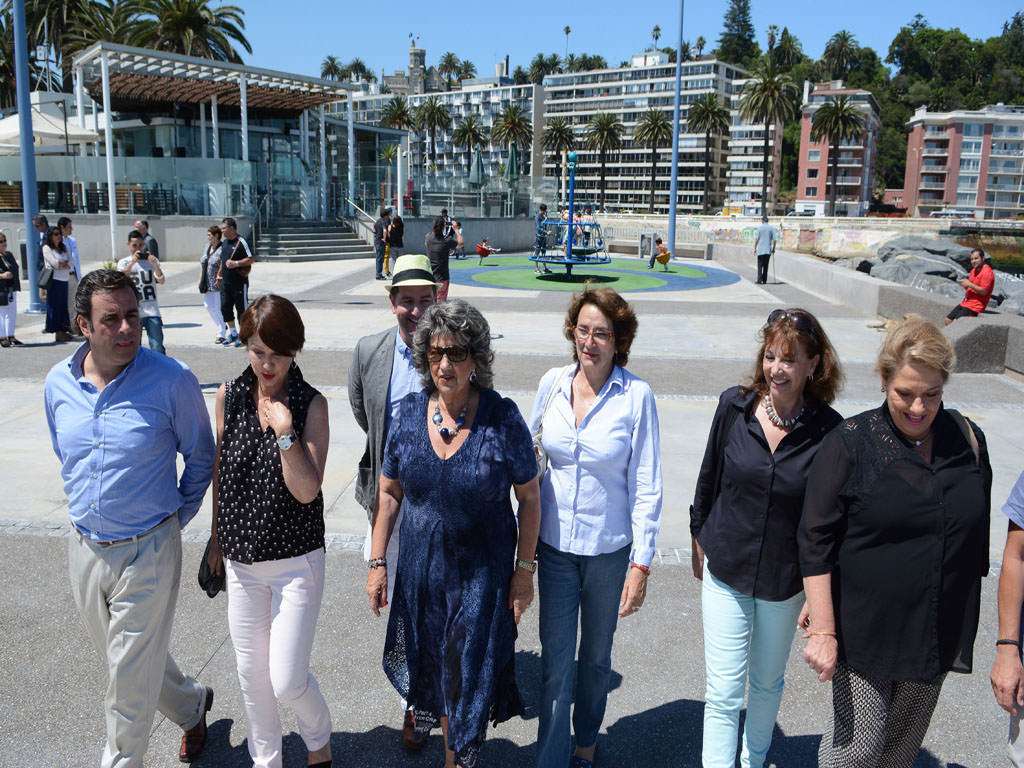 Alcaldesa Virginia Reginato,  Apertura Av Peru