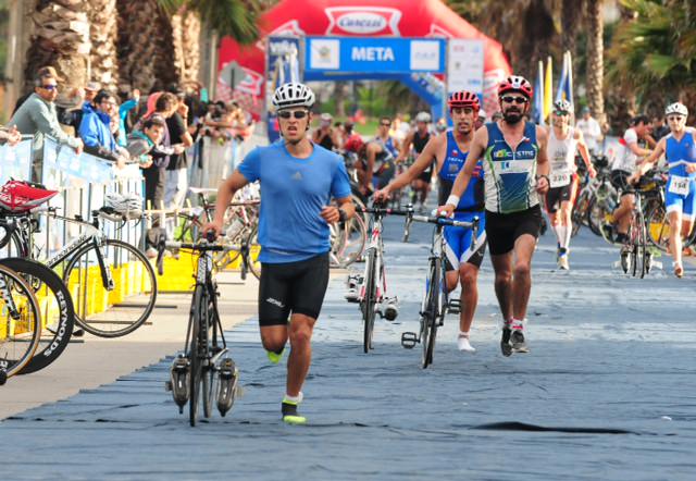 ATLETAS NACIONALES GANARON DUATLÓN INTERNACIONAL DE VIÑA DEL MAR 2016
