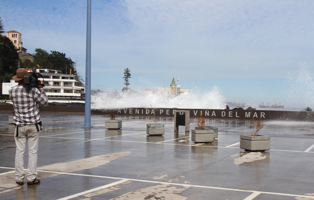 MUNICIPIO DE VIÑA DEL MAR EVALÚA POSITIVAMENTE EFECTOS DE MAREJADAS