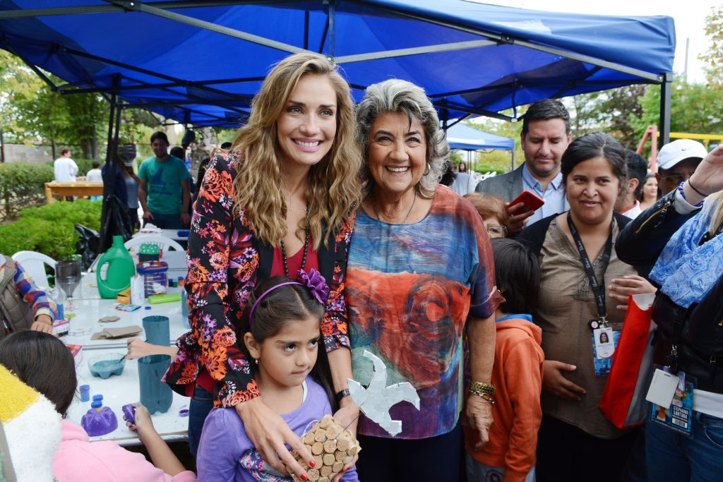 Imagen principal: Animadora del Festival disfrutó de un verano entretenido con niños de Viña del Mar