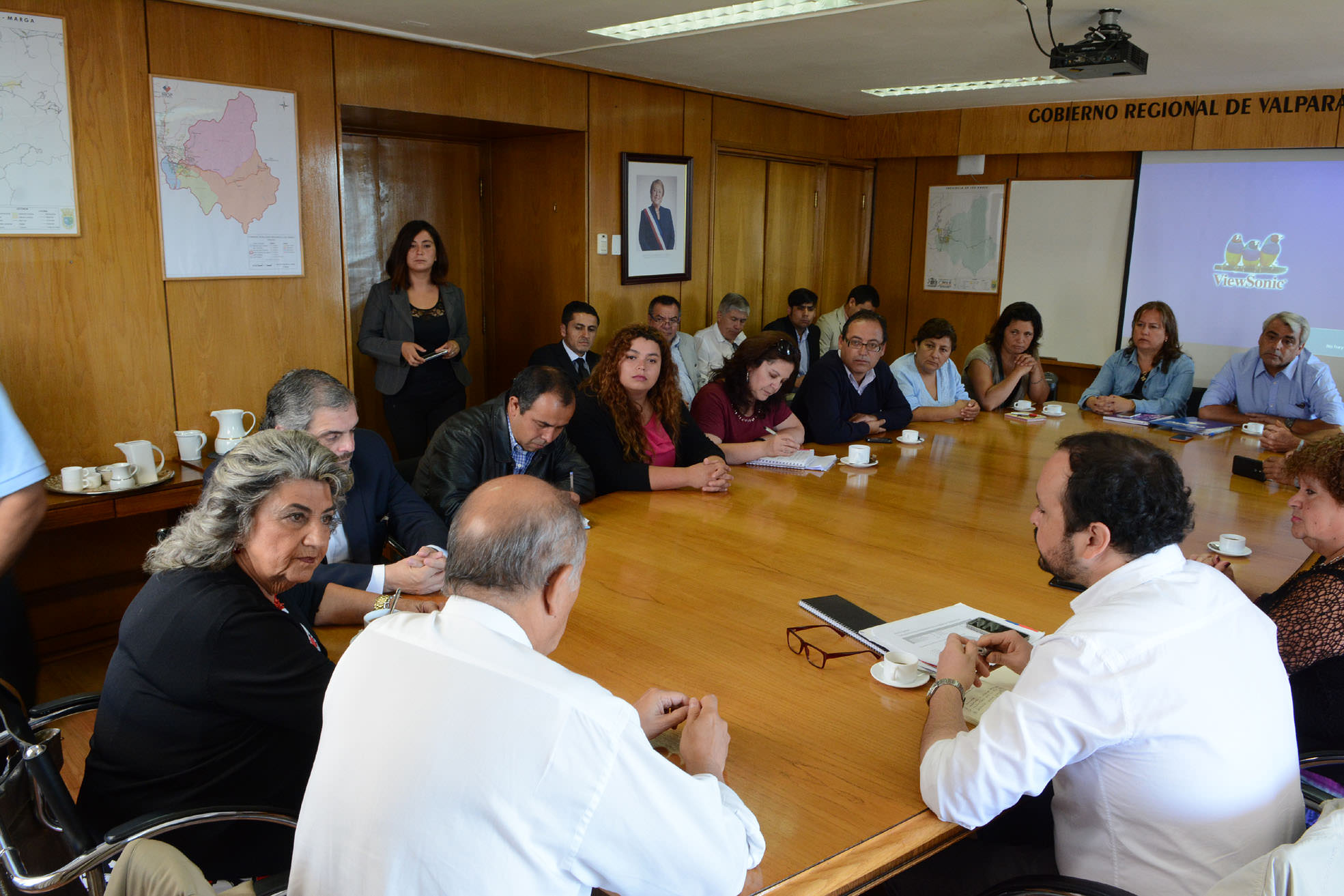 Gestiones para soluciones en Campamento Felipe Camiroaga realizó alcaldesa Virginia Reginato