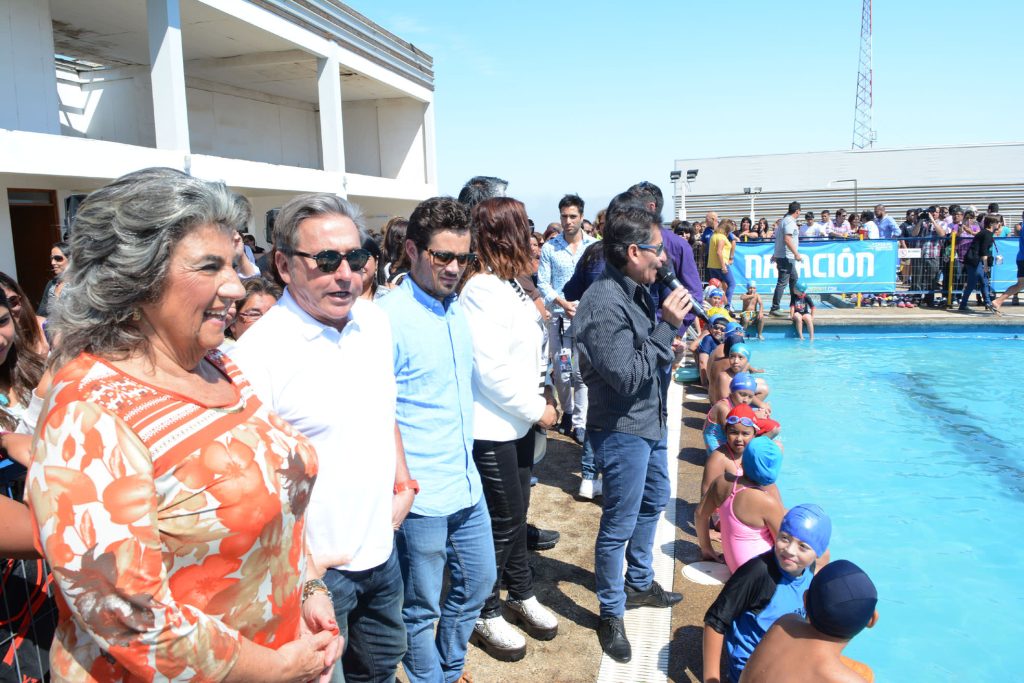 Imagen principal: Jurados del Festival visitaron a vecinos de Nueva Aurora en cierre del Programa “Verano Entretenido en Familia”