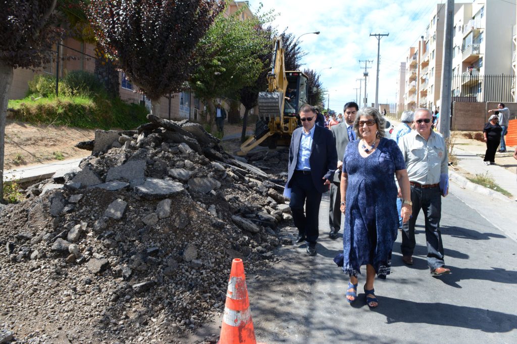 Imagen principal: Nueva inversión en reparación de calles inició el Municipio de Viña del Mar
