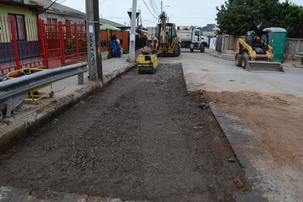 Imagen principal: Municipio de Viña del Mar invierte $161 millones para reparar calzada y aceras en Santa Julia