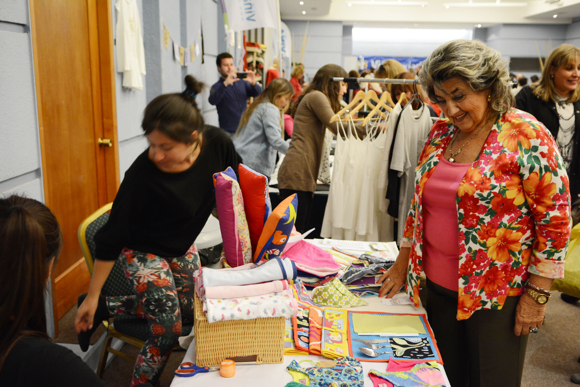 Compromiso con las mujeres viñamarinas renovó alcaldesa Virginia Reginato en Expo Mujer 2016