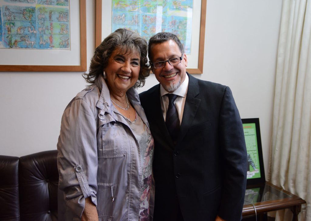 Imagen principal: Alcaldesa Virginia Reginato deseó éxito a senador Lagos Weber en su labor como  presidente de la Cámara Alta