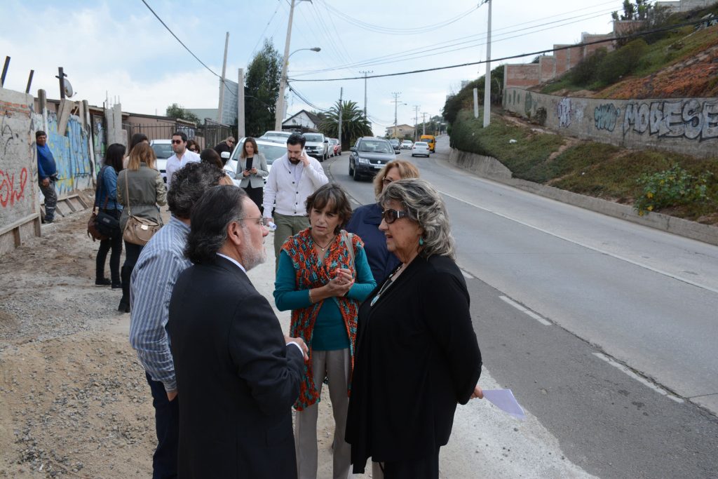 Imagen principal: Municipio de Viña del Mar instalará barreras new jersey en Av.  Edmundo Eluchans