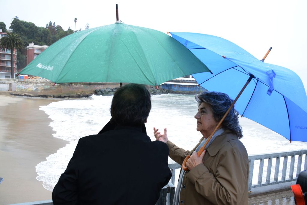 Imagen principal: Municipio  de Viña del Mar adopta medidas de emergencia ante sistema frontal