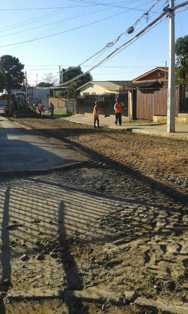 Imagen principal: Municipio de Viña del Mar inició obras de recarpeteo en Calle Uno de Villa Dulce