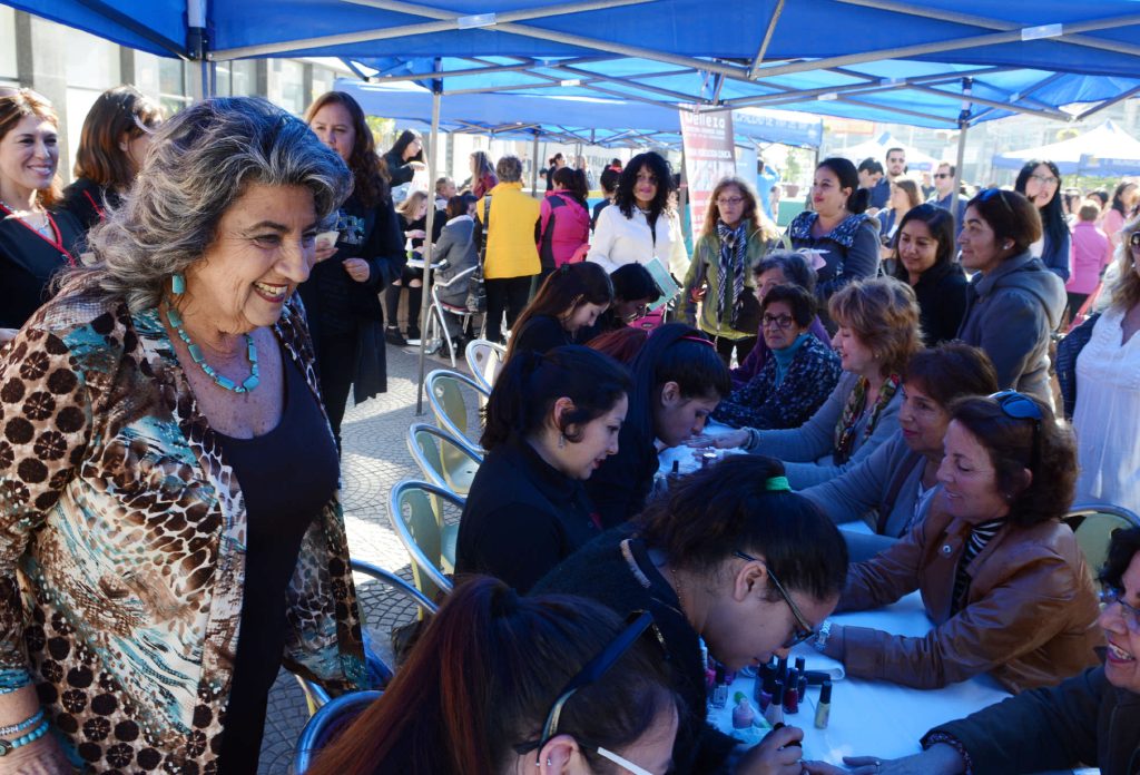 Imagen principal: Con distintas actividades la Municipalidad de Viña del Mar celebrará el mes de la madre
