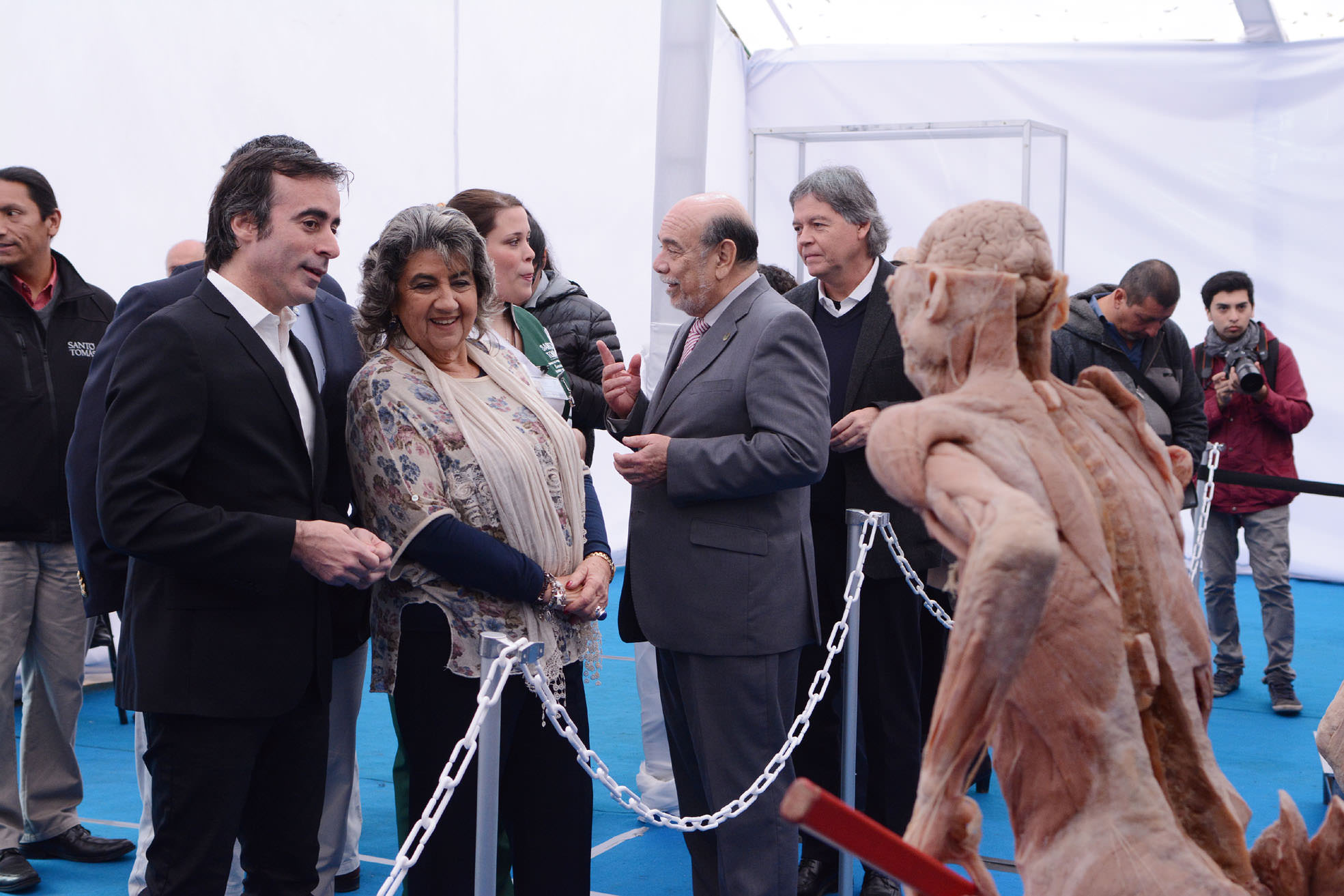 En Viña del Mar se desarrolla inédita exposición de cuerpos y órganos reales