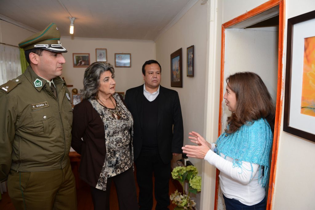 Imagen principal: Vecinos de Viña del Mar siguen organizándose  contra la delincuencia con nuevas medidas de seguridad