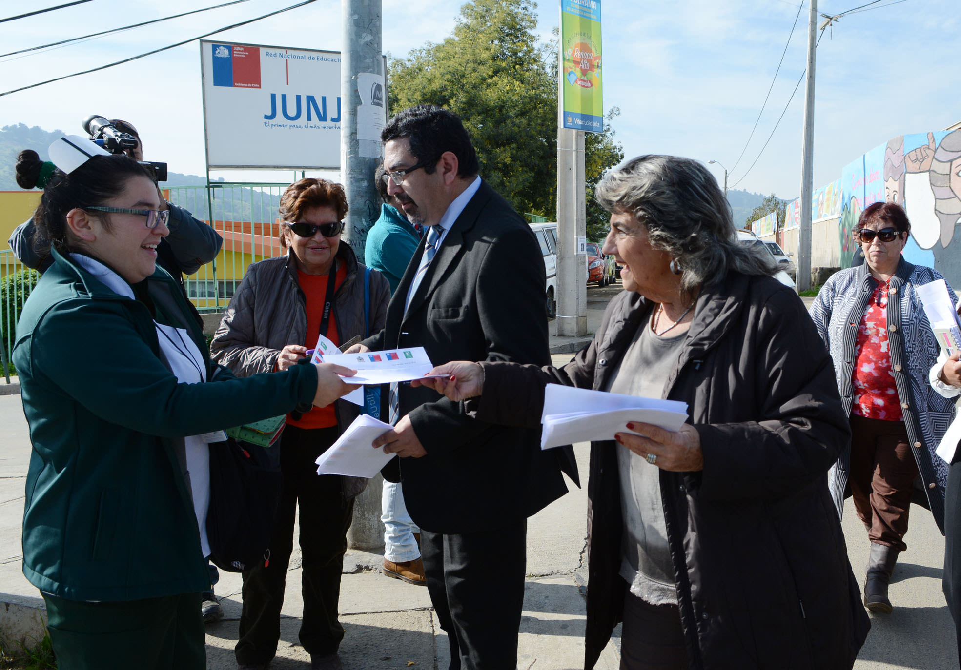 Proceso de instalación del Programa Quiero  Mi Barrio en Reñaca Alto iniciaron alcaldesa Virginia Reginato y Seremi de vivienda