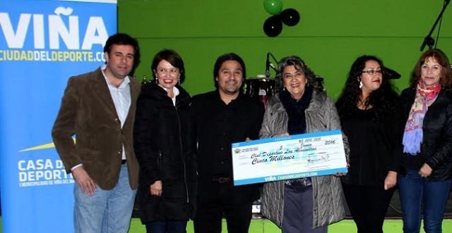 Festejo de los  53 años de existencia del club deportivo Los Almendros encabezó  alcaldesa Virginia Reginato