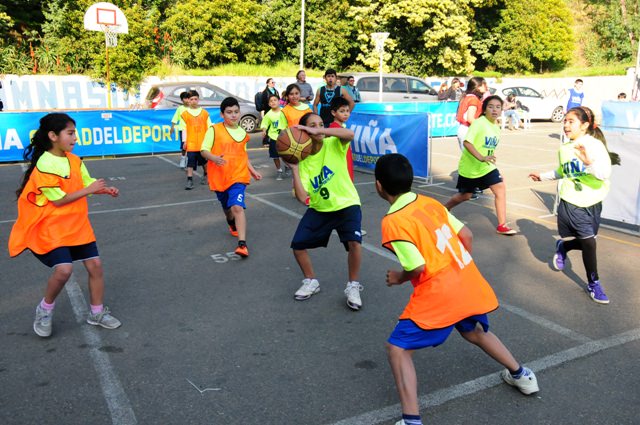 Con encuentros pre deportivos Municipalidad de Viña del Mar incentiva a menores a hacer actividad física