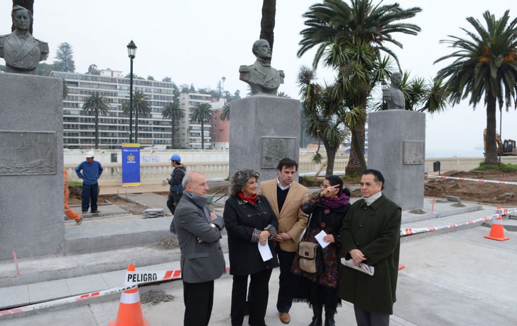 Imagen de la noticia: Alcaldesa Virginia Reginato, av los heroes