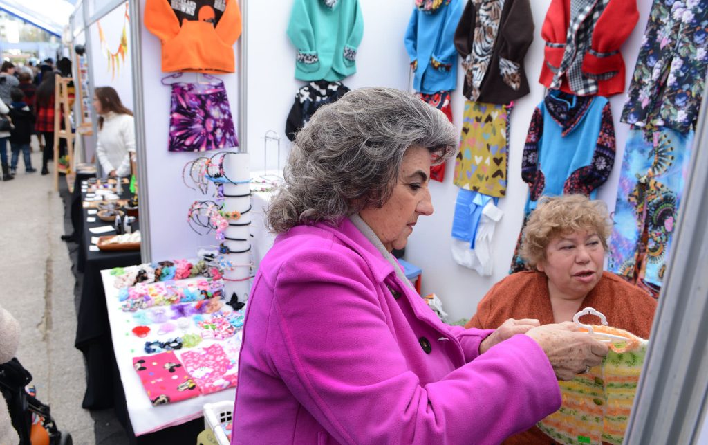 Imagen principal: Municipalidad de Viña del Mar invita a ponerle color al invierno con Feria Microempresarial