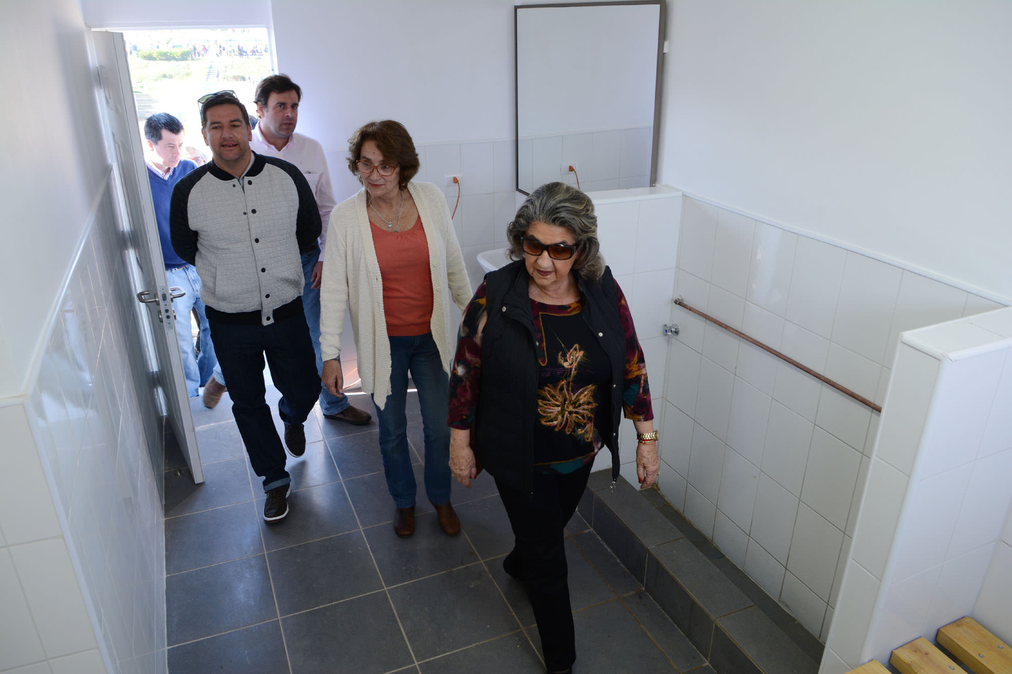 Remodelación del Complejo Municipal El Maitén entregó alcaldesa Virginia Reginato