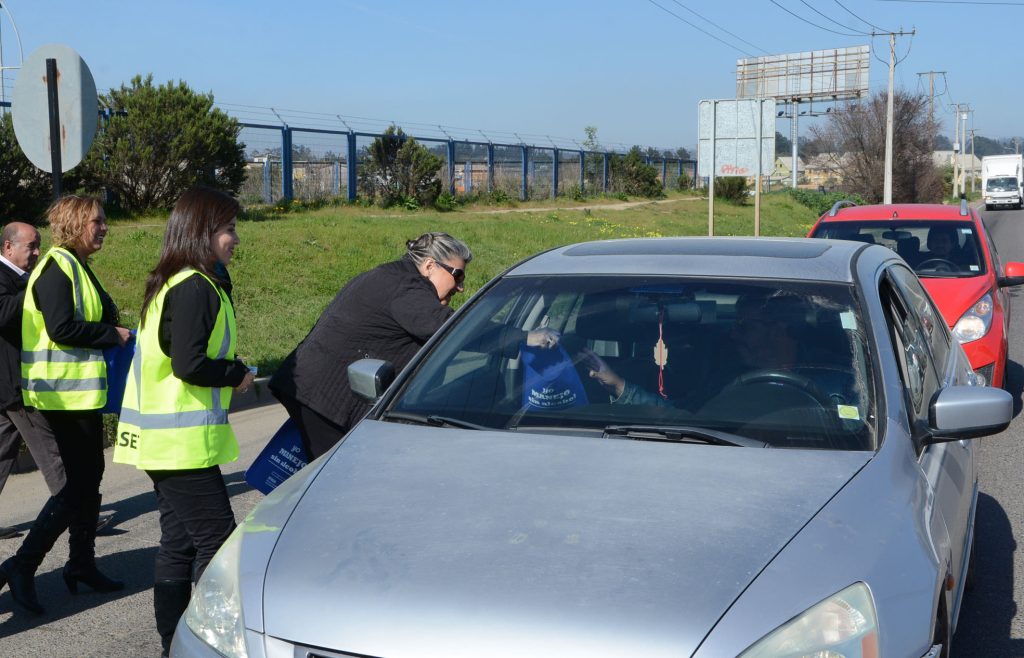Imagen principal: Autoridades llaman a conductores y peatones a actuar con responsabilidad durante fin de semana largo