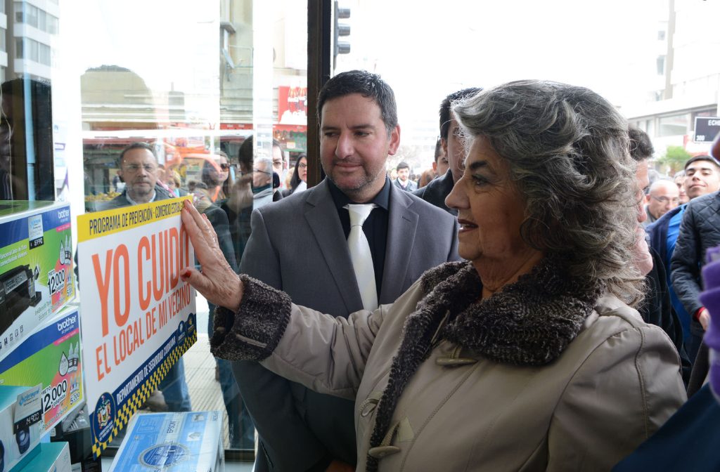 Imagen principal: Implementación de red de servicios y apoyo de seguridad para comerciantes anunció alcaldesa Virginia Reginato