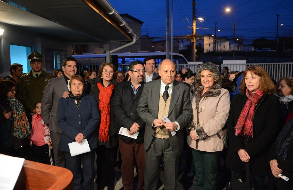 Imagen principal: Inauguración de sede social en Glorias Navales fue encabezada por alcaldesa Virginia Reginato y autoridades regionales