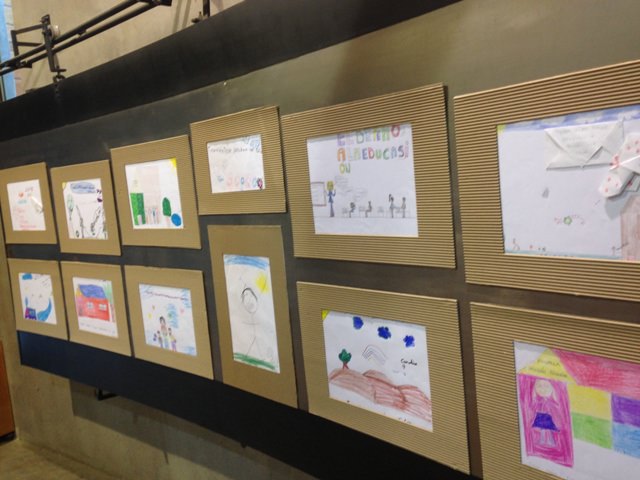 Menores que dibujaron sus derechos más  importantes fueron premiados por alcaldesa Virginia Reginato