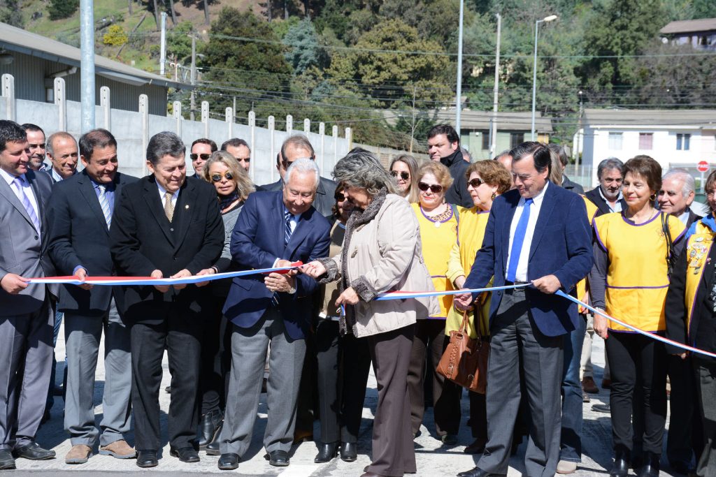 Imagen principal: Nueva calle entregada al uso público permitirá acceso más expedito a sector El Salto