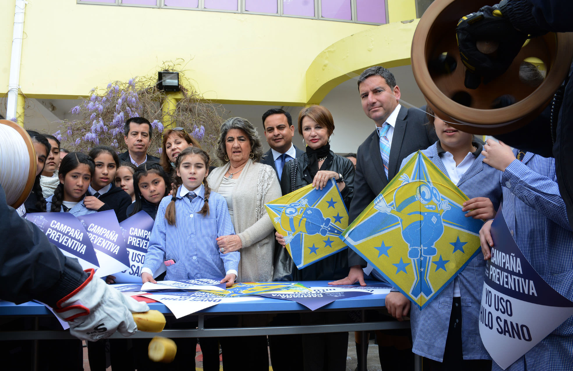 Municipio de Viña del Mar impulsa campaña preventiva para evitar accidentes al encumbrar volantines