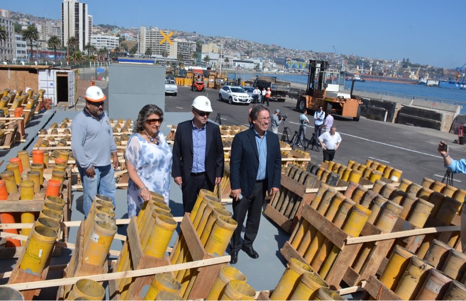 Inspección balsas de lanzamiento AÑo Nuevo en el mar