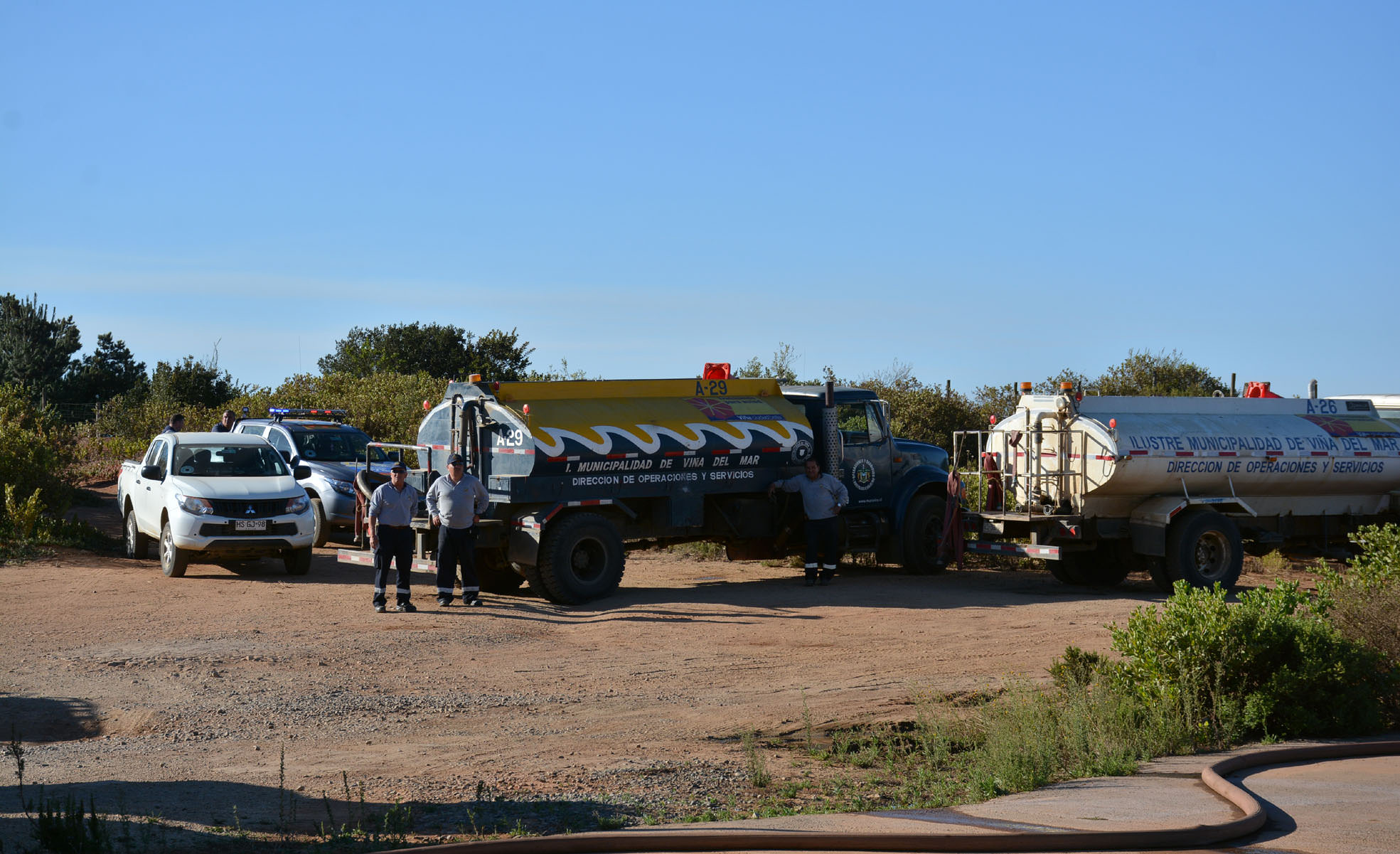 Municipio de Viña del Mar brindó apoyo con camiones aljibes en incendio de Valparaíso